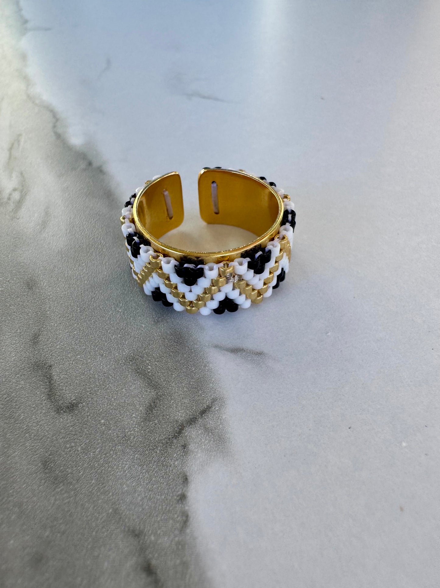 Ring Love White, Gold and Black