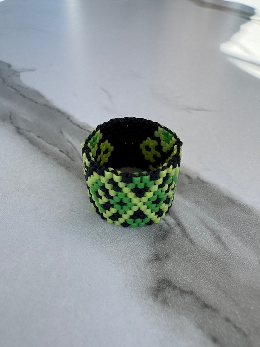 Emerald Pulse Ring – Handcrafted Renewal & Grounding Ring